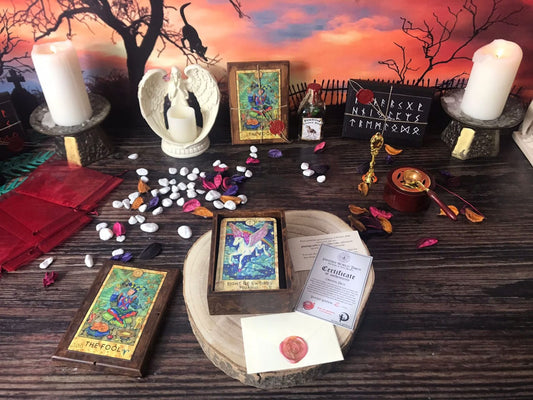 FANTASY WORLD TAROT Special Limited Edition Numbered of 100 copies in Wooden Box