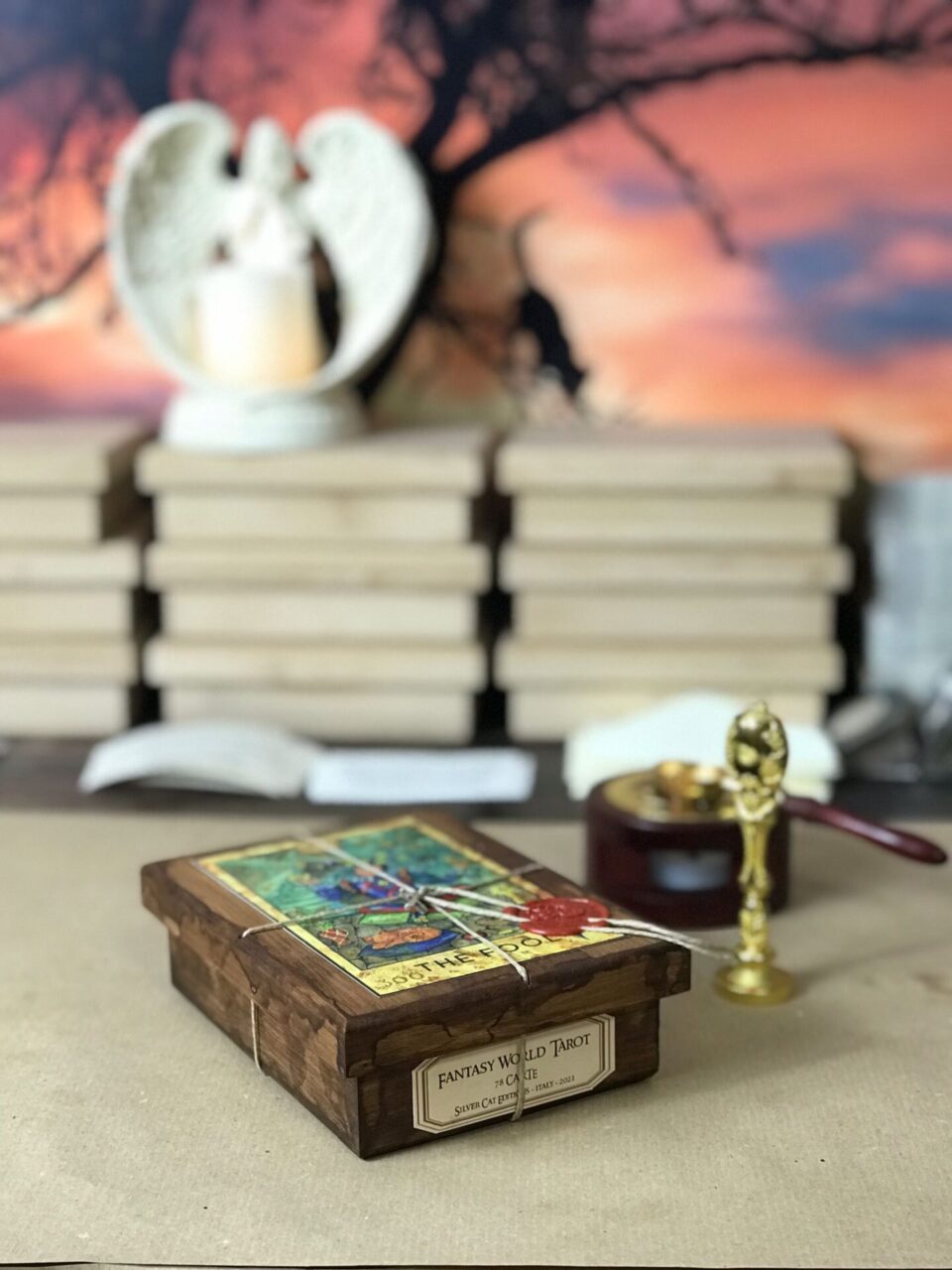FANTASY WORLD TAROT Special Limited Edition Numbered of 100 copies in Wooden Box