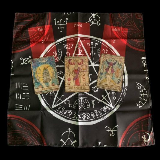 Gothic Mysteries Lenormand Reading Mat - 45x45 Cm