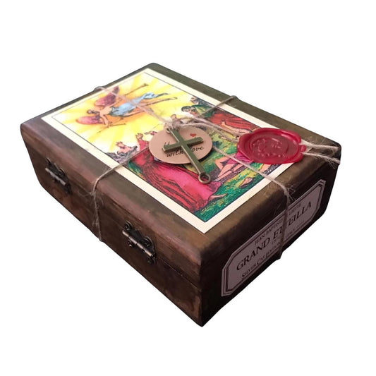 Grand Etteilla Tarot - Special Limited Edition in Wooden Box - Silver Cat Editions